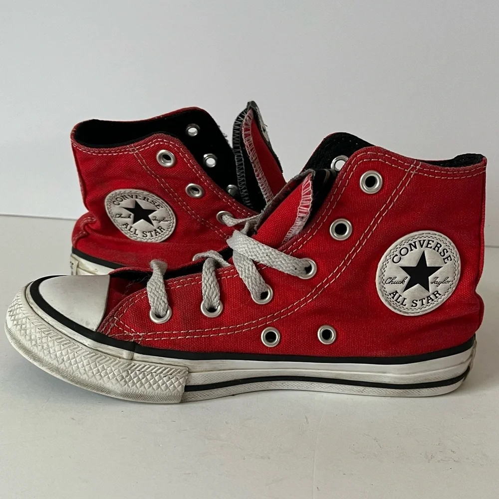 Converse x Looney Tunes Bugs Bunny Collaboration Red High Tops Size 13